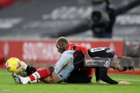 SOUTHAMPTON-ENGLAND-JANUARY-30-Jack-Grealish-of-Aston-Villa-and-Moussa-Djenepo-of-Southampton-ba.jpg