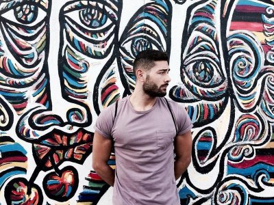 20902179 Berlin Wall.jpg