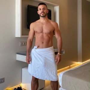 towel 84517959.jpg