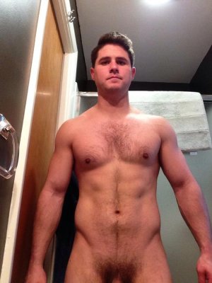 Brad tumblr_nm6zteliey1rkabqmo1_1280.jpg