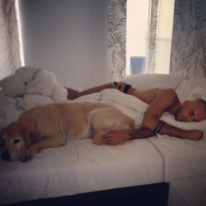 Avihay Dahan with Sam, September 2014.jpg