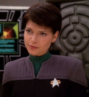 Ezri_Dax,_2375.jpg