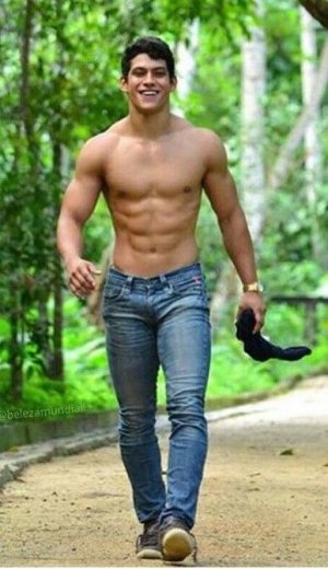 6ca1656bbc011a52a0657bf511023e05--guys-underwear-latino-men.jpg