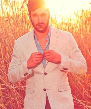 32 XRAY-MODELS-KEVIN-KALHORI-21.jpg