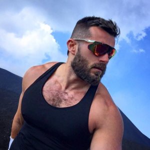 20687927 Etna central crater.jpg