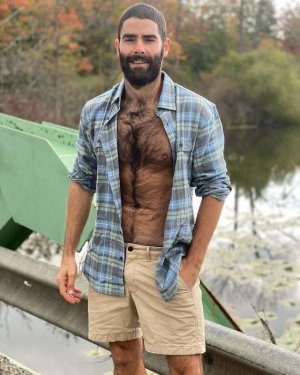 120537904 Geneva-on-the-Lake, Ohio.jpg