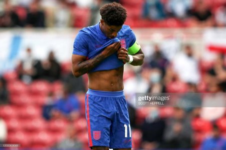 England-s-striker-Marcus-Rashford-looks-on-during-the-international-friendly-football-match-betw.jpg