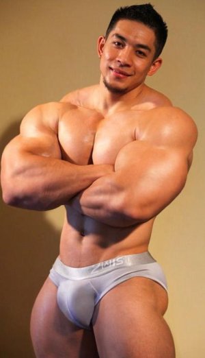Latino Muscle (11).jpg
