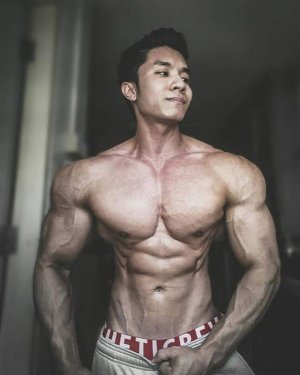 Alex Ang Singapore Fitness Model Asian Muscle 1 (1).jpg