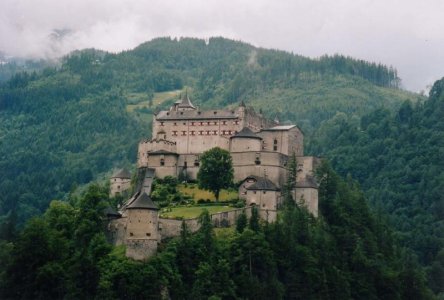 Hohenwerfen Castle.jpg