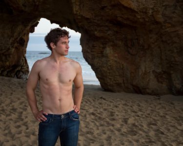 Bond Brown -3799.jpg