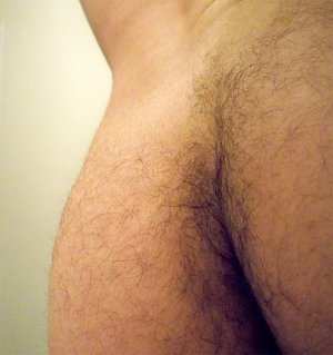 hairy bum3.jpg