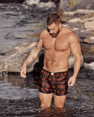 12 AlexanderAbramov-Dmitri Bocharov-Uncovered Woodsman34802725.jpg