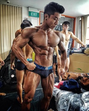 Alex Ang Singapore Fitness Model Asian Muscle 5.jpg