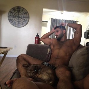 Christian 4a9D8RhyBaA.jpg