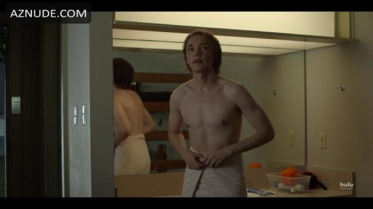 charlie_plummer_4c03a0.jpg