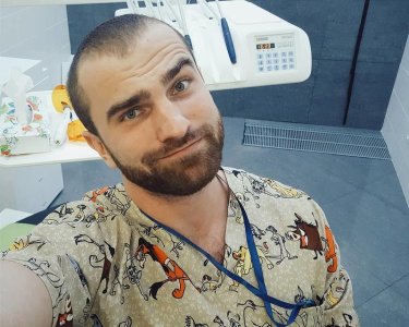 dentist 21295249.jpg