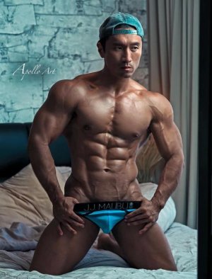 Benjamin Teo Singapore Fitness Model Asian Muscle 5.jpg