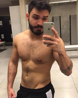 14 12357670 December 2015.jpg