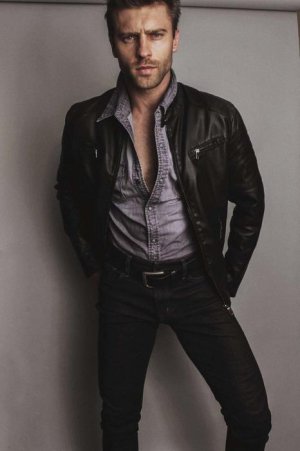 0 vinicius-piccoli-by-malcolm-joris-for-brazilian-male-model_010.jpg