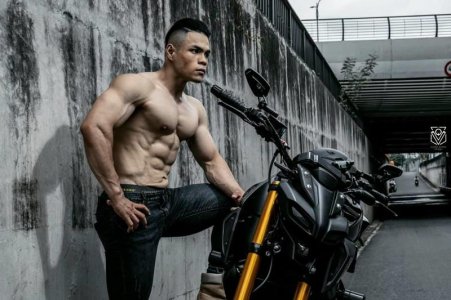 Tran Chau Xuan Hoan Vietnamese Bodybuilder Asian Muscle 1.jpg