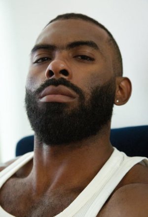 teesaddy_photographed by marcus morris3_GAYLETTER-600x876.jpg