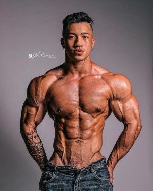 Nicholas Hee Singapore Fitness Model Asian Muscle 1.jpg