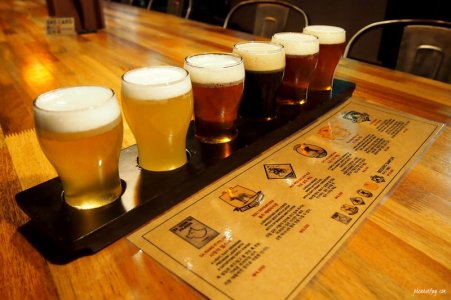 Beeger's craft beer sampler.jpg