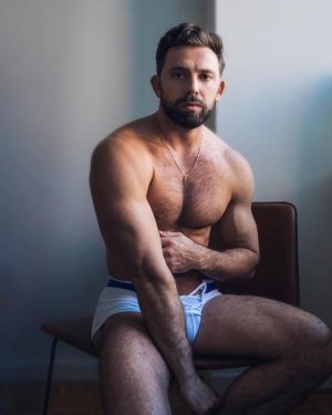 underwear 160265883.jpg