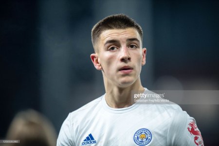 LONDON-ENGLAND-DECEMBER-28-Luke-Thomas-of-Leicester-City-looks-on-during-the-Premier-League-matc.jpg