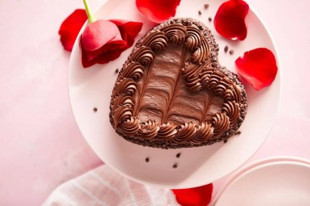 HEART_SHAPED_CHEESECAKE..jpg
