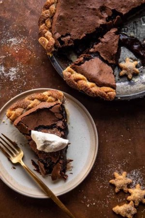 Molten  Chocolate  Crackle  Pie.jpg