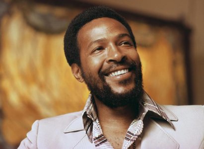 marvin-gaye_1972_motown-photo-archive-2000.jpg