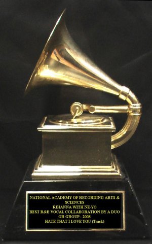 grammy16.jpg