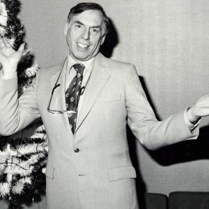 Larry-Grayson.jpg