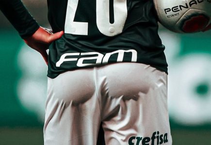 FVf0pg-YVUAEAx-Ze (1).jpg