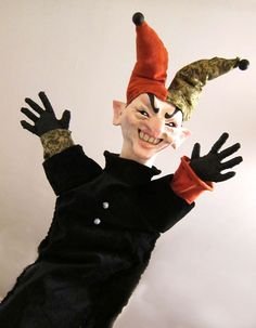 7ced0c77b5e50162ff4eba5f5df79875--hand-puppets-jester.jpg