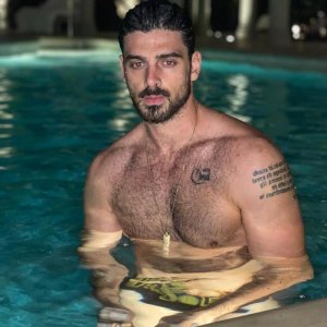 swimming pool 180208182.jpg