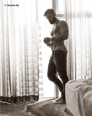 L'HommeNu-DamianPodhorodecki5_002.jpg