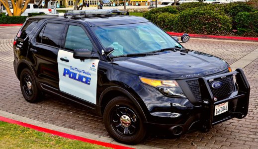 San_Diego_Harbor_Police_Ford_Interceptor_(23943876022).jpg