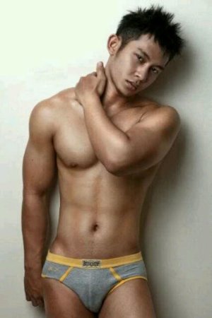 Indonesia-man-underwear-abs-shirtless.jpg