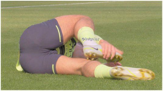 Fa-JMXae-Xo-Acm-Uoh (1).jpg