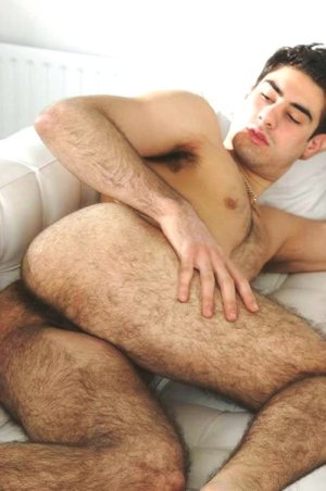 furr ass crack pit MA51qapdc8o1_400.jpg