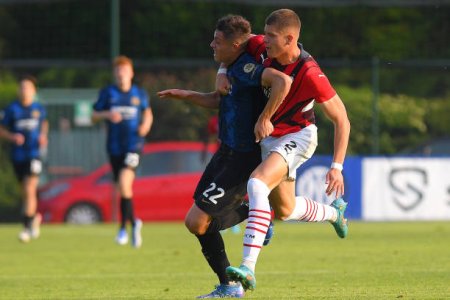 gettyimages-1396318098-612x612 (1).jpg gettyimages-1396318098-612x612 (1).jpg