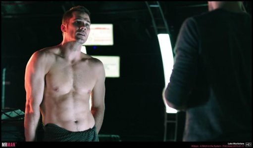 LukeMacFarlane02.jpg