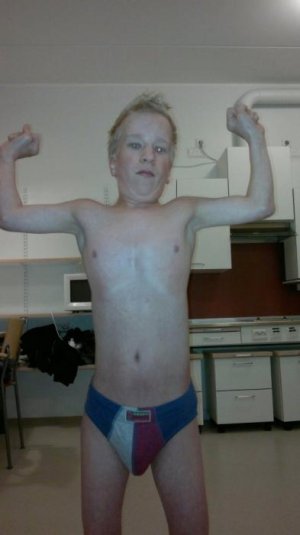 muscle gayjoonas.jpg